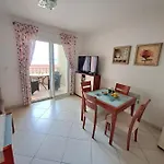 Angie * טרוגיר