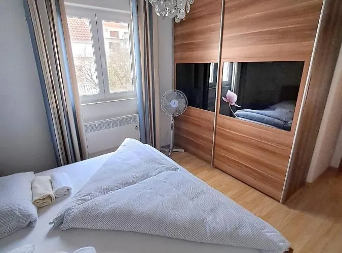 Angie شقة تروغير