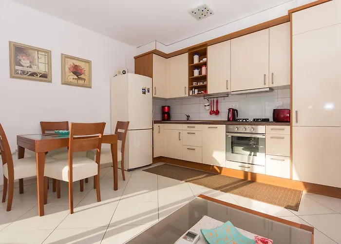 Angie * تروغير